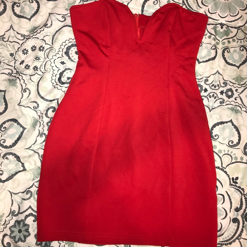 Tight Red Dress from Tobi With deep v in front